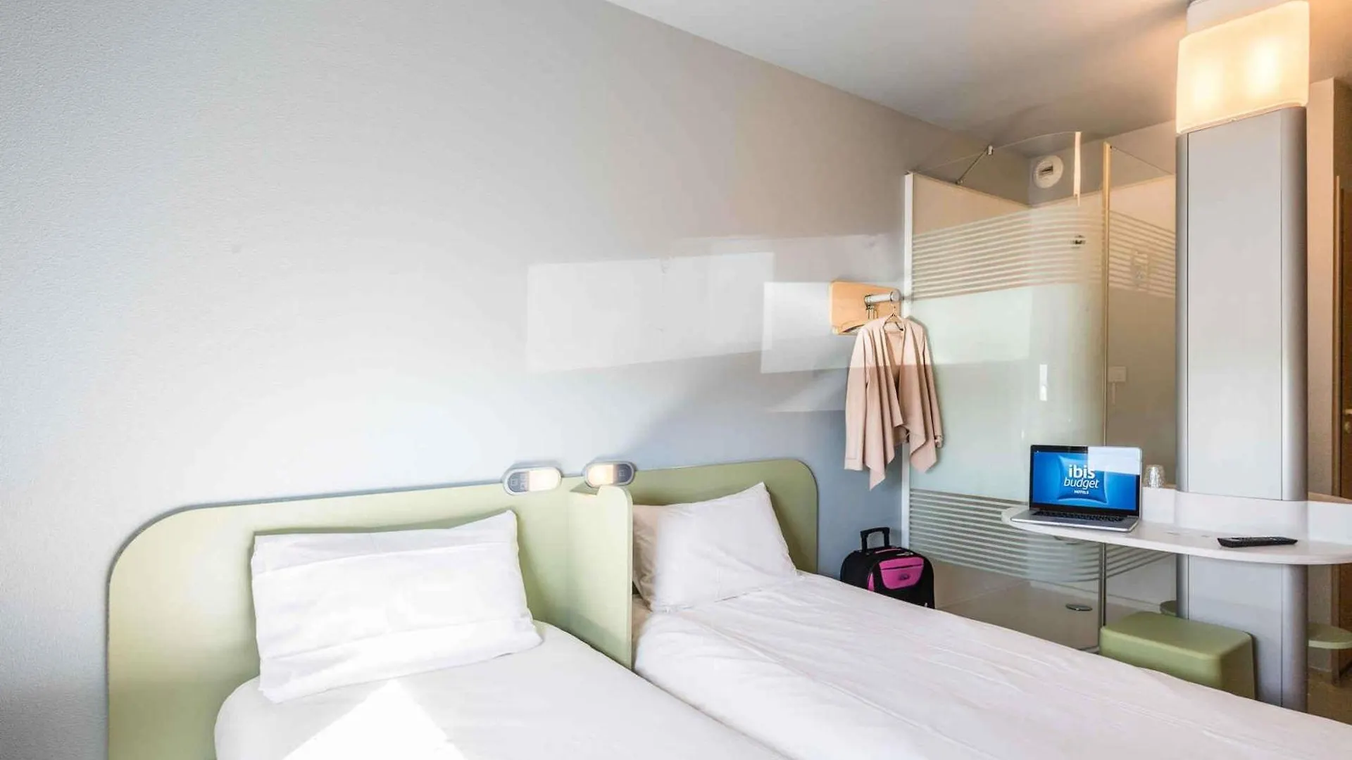 Ibis Budget Amberieu En Bugey/Chateau Gaillard A42 צרפת