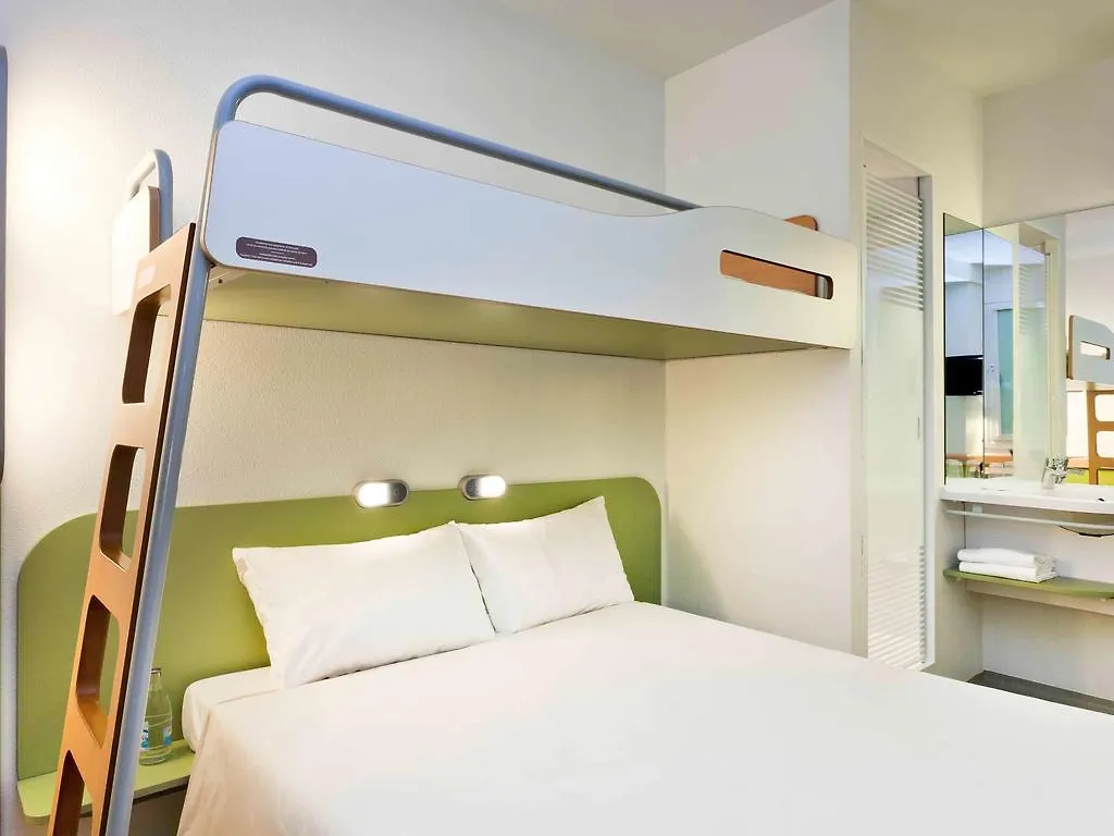 Ibis Budget Amberieu En Bugey/Chateau Gaillard A42 2*, Château-Gaillard